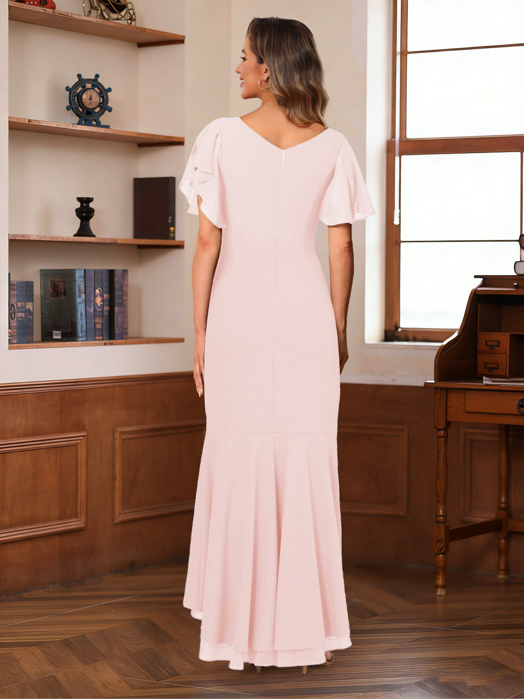 Trumpet/Mermaid V-Neck Short Sleeves Ruched Mother of the Bride Dresses with Ruffles