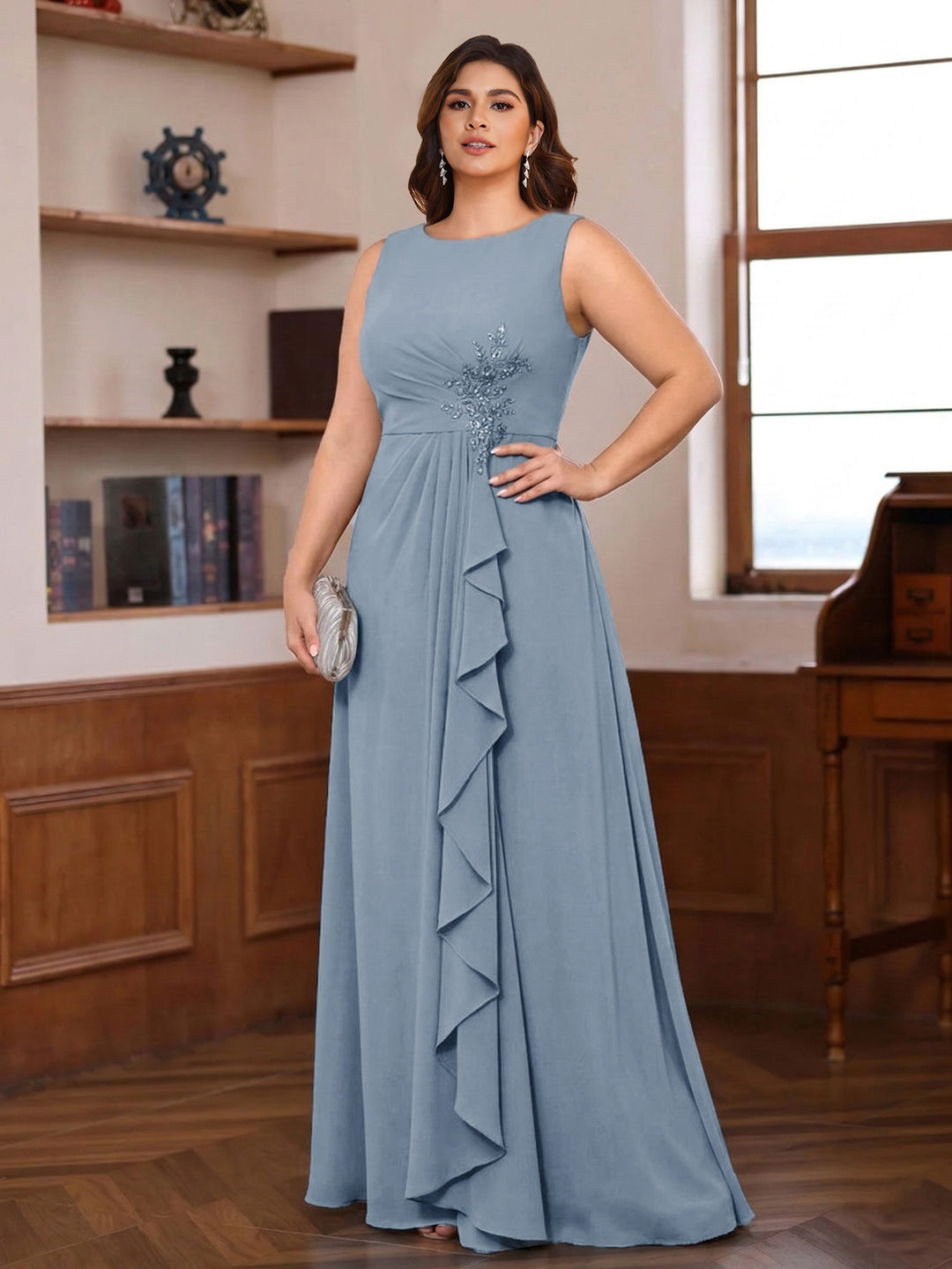 A-Line/Princess Crew Neck Sleeveless Plus Size Mother of the Bride Dresses with Appliques &amp; Ruffles