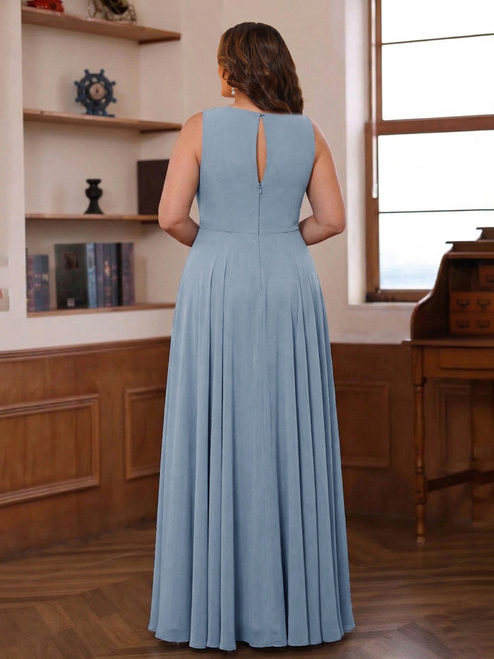 A-Line/Princess Crew Neck Sleeveless Plus Size Mother of the Bride Dresses with Appliques &amp; Ruffles