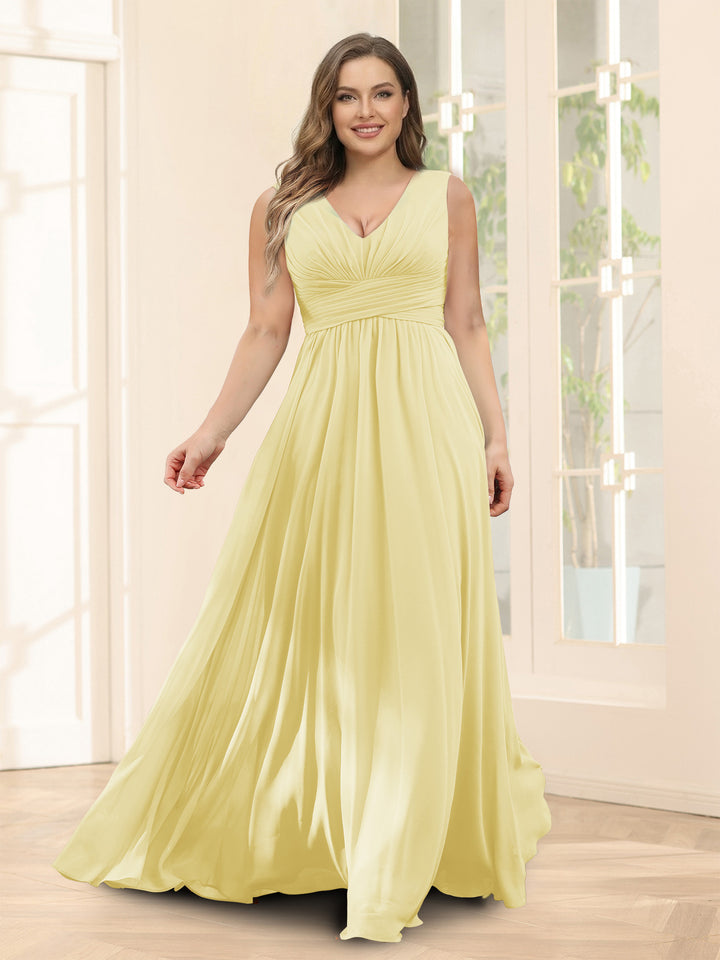 A-Line V-Neck Sleeveless Chiffon Plus Size Bridesmaid Dresses With Pockets