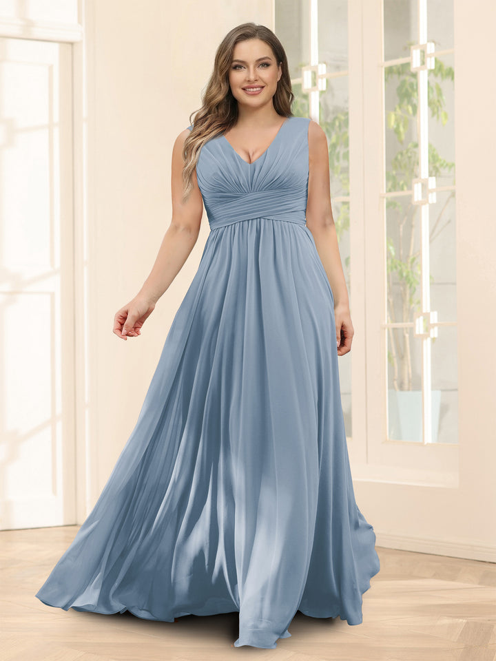 A-Line V-Neck Sleeveless Chiffon Plus Size Bridesmaid Dresses With Pockets