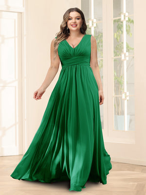 A-Line V-Neck Sleeveless Chiffon Plus Size Bridesmaid Dresses With Pockets