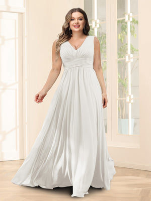 A-Line V-Neck Sleeveless Chiffon Plus Size Bridesmaid Dresses With Pockets