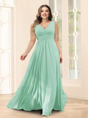A-Line V-Neck Sleeveless Chiffon Plus Size Bridesmaid Dresses With Pockets