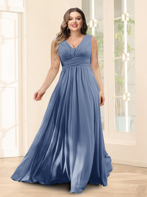 A-Line V-Neck Sleeveless Chiffon Plus Size Bridesmaid Dresses With Pockets