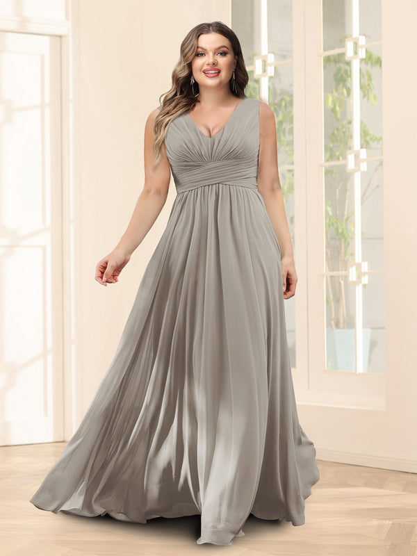 A-Line V-Neck Sleeveless Chiffon Plus Size Bridesmaid Dresses With Pockets
