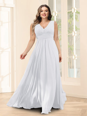 A-Line V-Neck Sleeveless Chiffon Plus Size Bridesmaid Dresses With Pockets