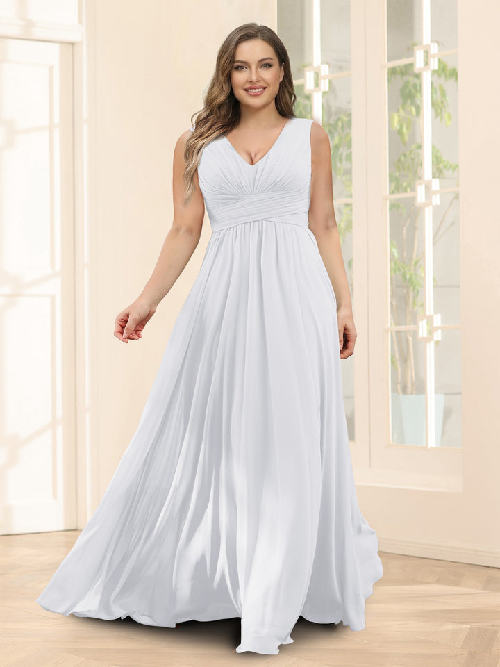 A-Line V-Neck Sleeveless Chiffon Plus Size Bridesmaid Dresses With Pockets