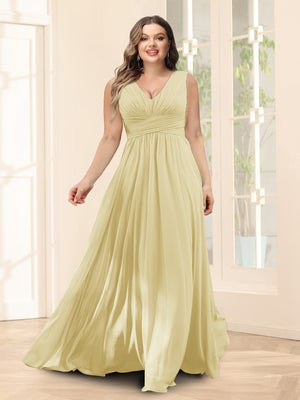 A-Line V-Neck Sleeveless Chiffon Plus Size Bridesmaid Dresses With Pockets