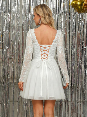 A-Line/Princess Sweetheart Tulle Short Dresses with Appliques & Lace