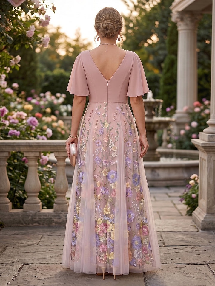 A-Line/Princess V-Neck Half Sleeves Plus Size Mother of the Bride Dresses with Appliques &amp; Pleats