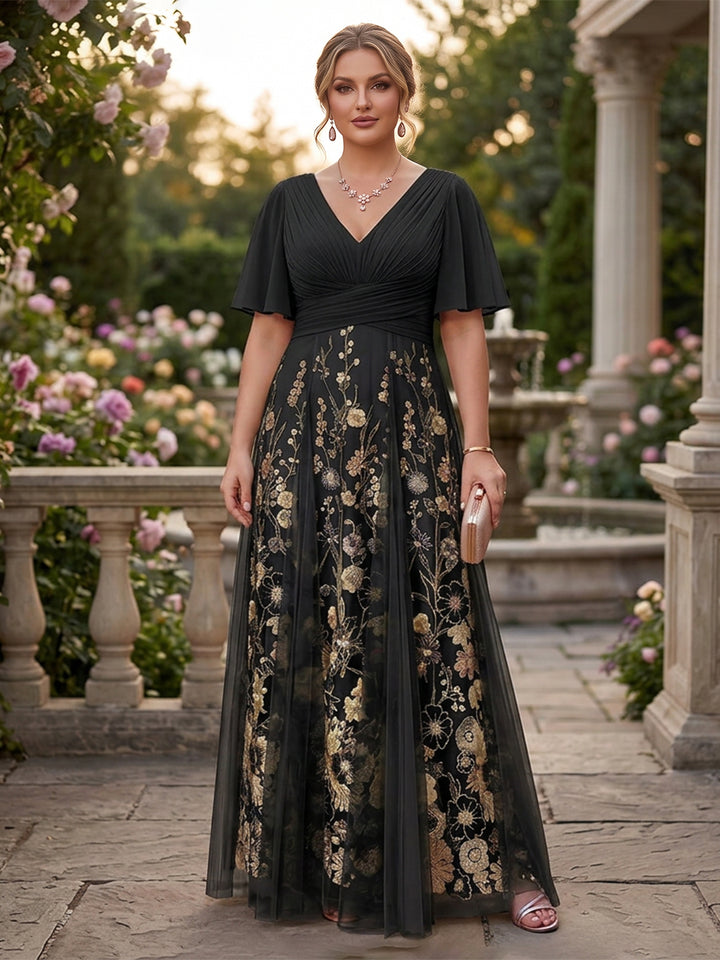 A-Line/Princess V-Neck Half Sleeves Plus Size Mother of the Bride Dresses with Appliques &amp; Pleats