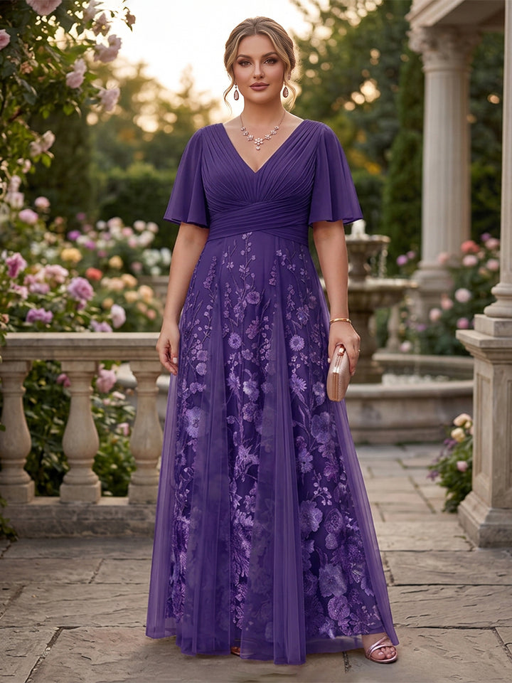 A-Line/Princess V-Neck Half Sleeves Plus Size Mother of the Bride Dresses with Appliques &amp; Pleats