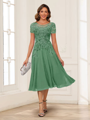A-Line/Princess Scoop Short Sleeves Chiffon Mother of the Bride Dresses with Applique