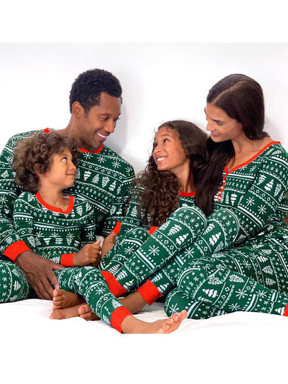 Crew Neck Cotton Christmas Pajamas Family Matching Set With Christmas Tree Print