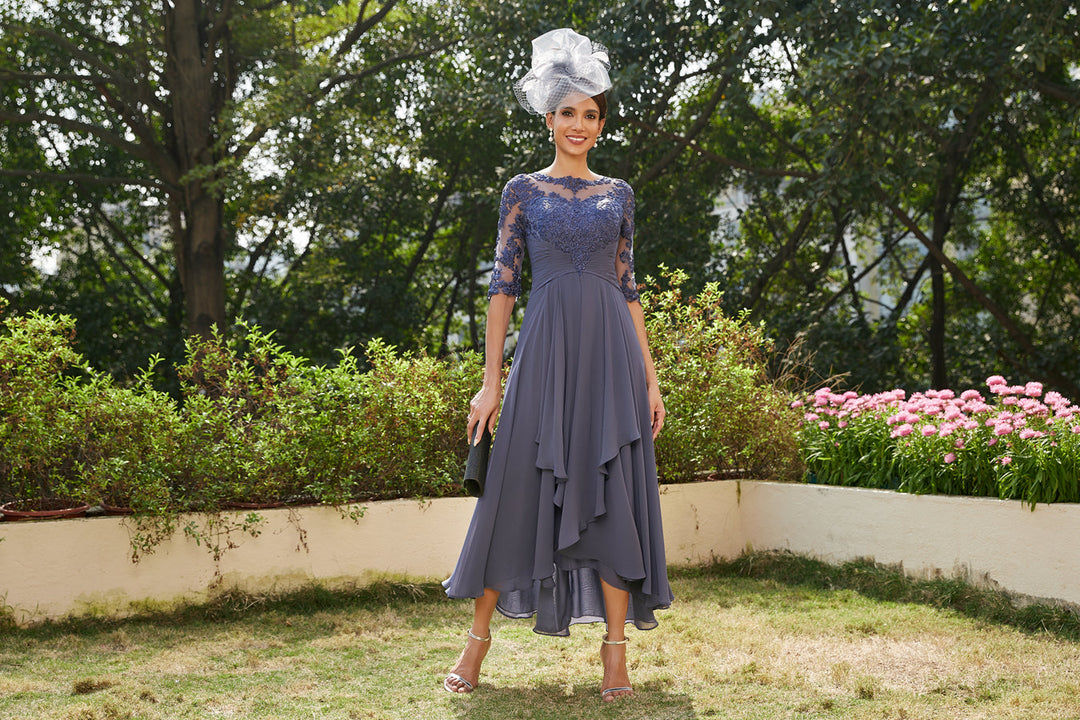 A-Line/Princess Sheer Neck Half Sleeves Long Evening Dresses with Appliques