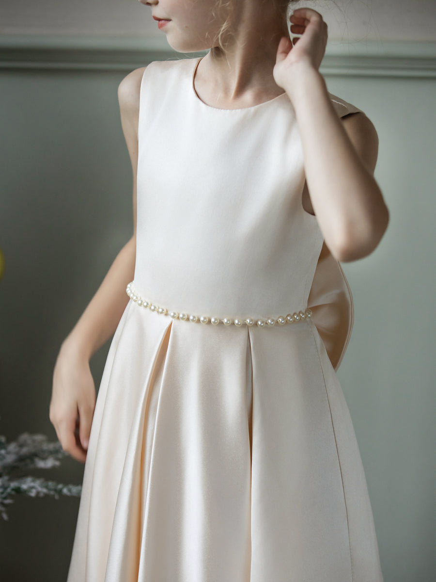 Crew Neck Satin Flower Girl Dresses with Pearls &amp; Bowknot