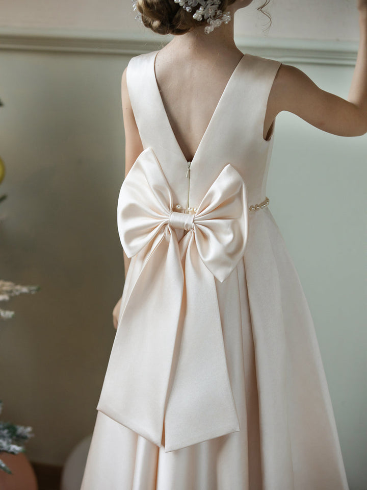 Crew Neck Satin Flower Girl Dresses with Pearls &amp; Bowknot
