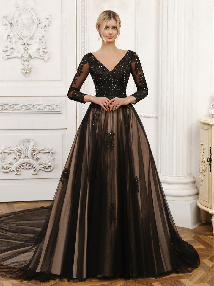 V-Neck Tulle Ball Gown Wedding Dresses with Beading &amp; Appliques