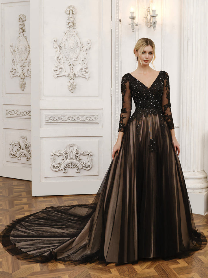 V-Neck Tulle Ball Gown Wedding Dresses with Beading &amp; Appliques