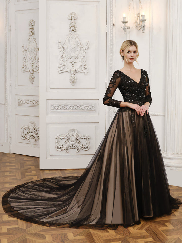 V-Neck Tulle Ball Gown Wedding Dresses with Beading &amp; Appliques