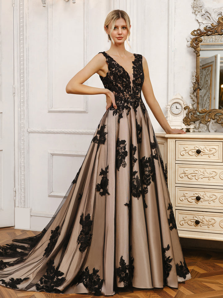 A-line V-Neck Sleeveless Tulle Long Wedding Dresses with Appliques