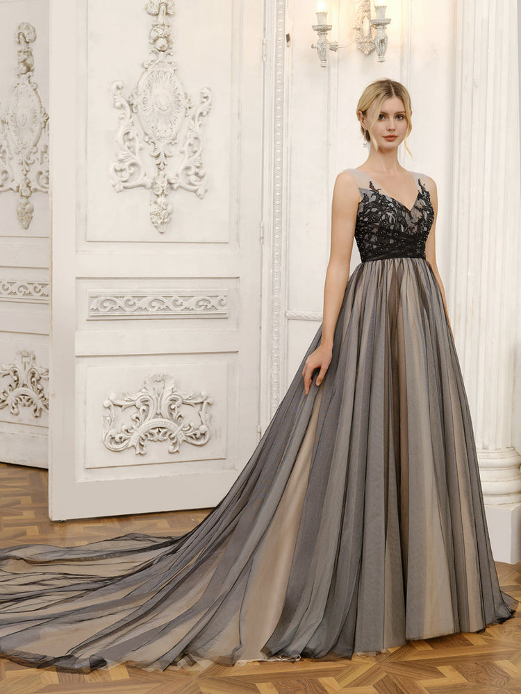 Ball Gown Tulle V-Neck Sleeveless Wedding Dresses with Appliques & Beading