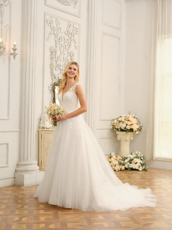 V-Neck Sleeveless Long Wedding Dresses with Appliques &amp; Beading