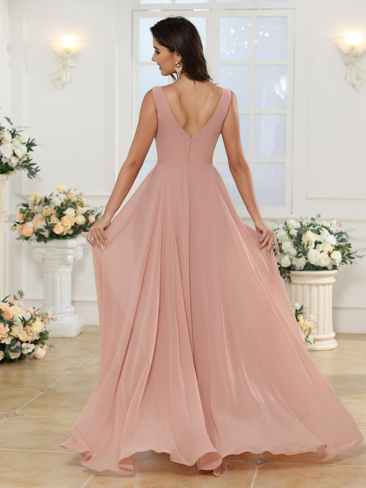 A-Line/Princess V-Neck Long Wedding Party Dresses with Split Side &amp; Pockets
